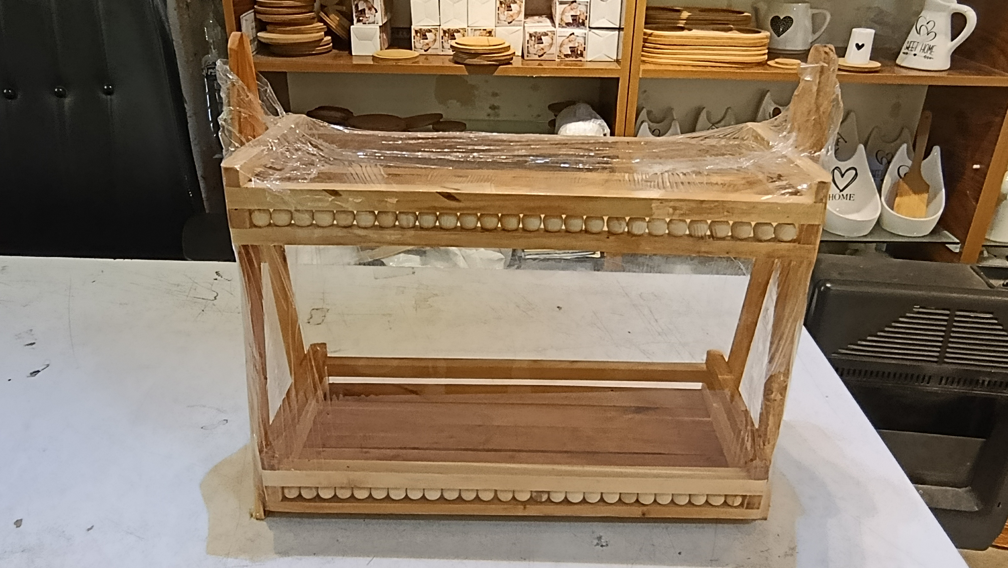استند چوبی مهره دار کوچک مدرن